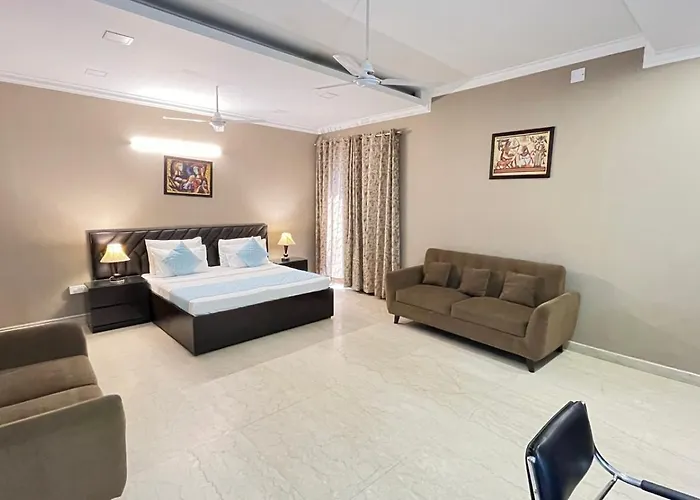 Abode Residency Near Usa Embassy Delhi Safdarjung Enclave New Delhi