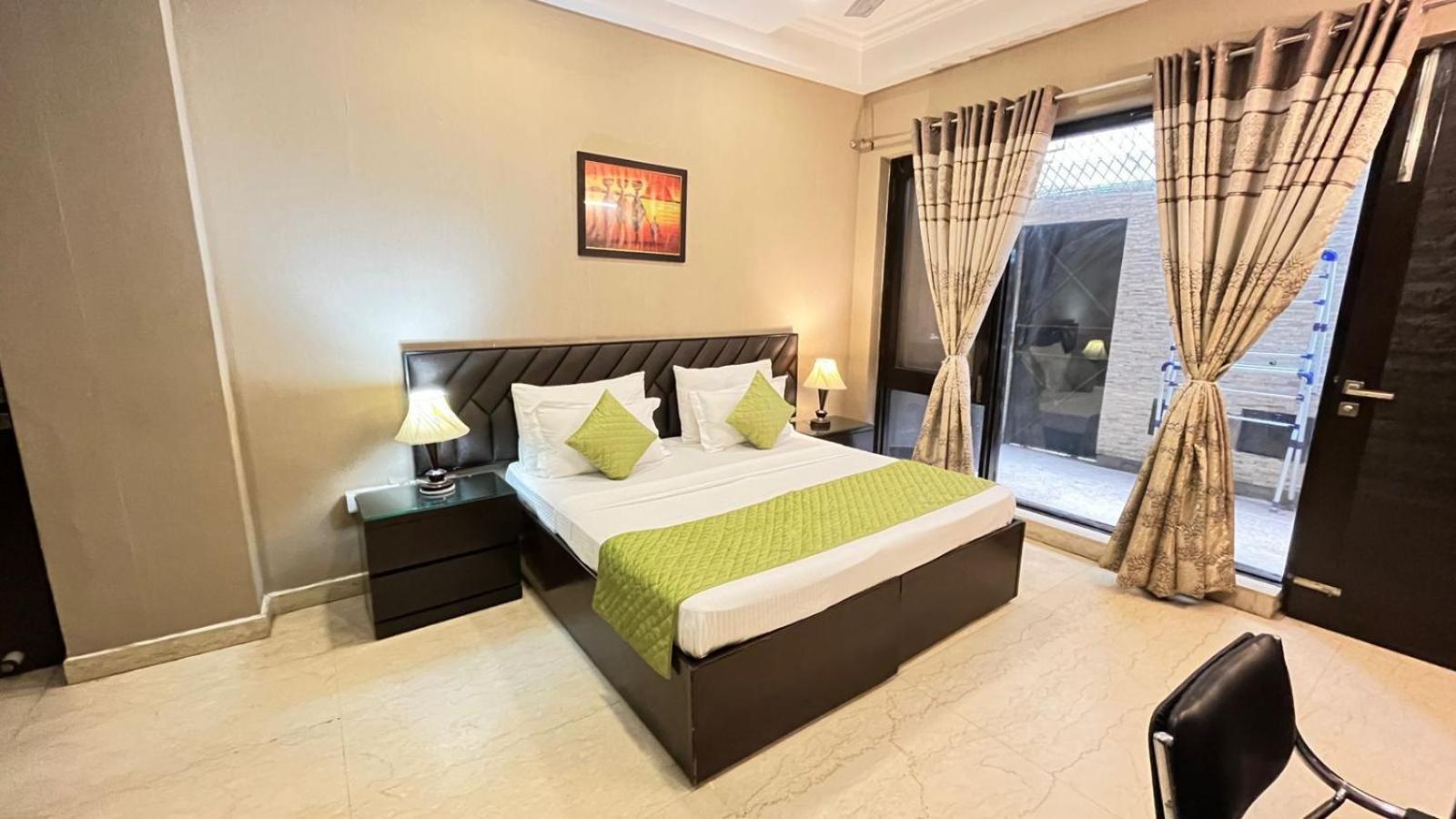 Abode Residency Near Embassy Delhi Safdarjung Enclave